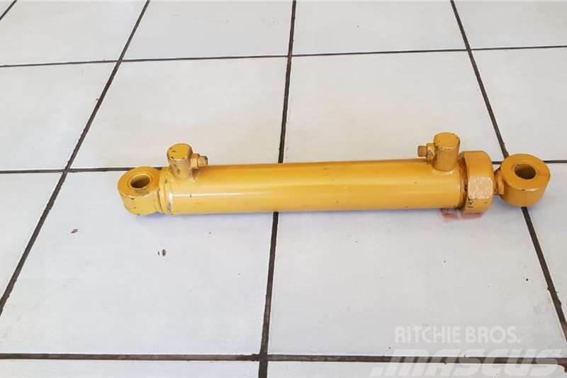  Hydraulic Double Acting Cylinder OD 205mm x 495mm Outros Camiões