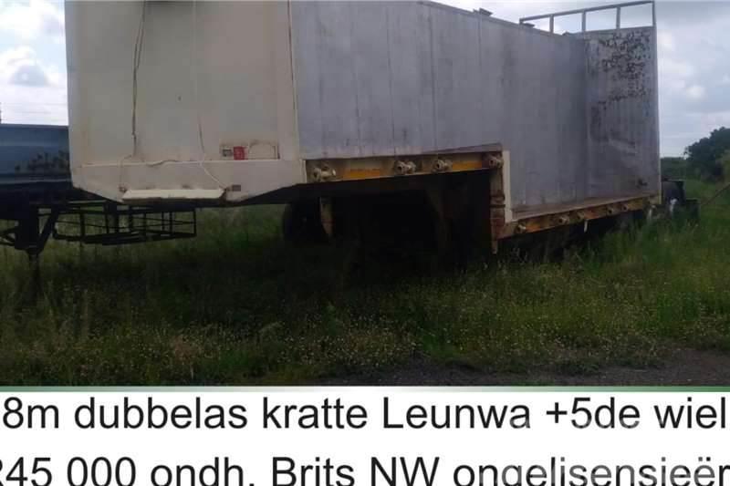  8m double axle - crate bed - 5th wheel Other trucks