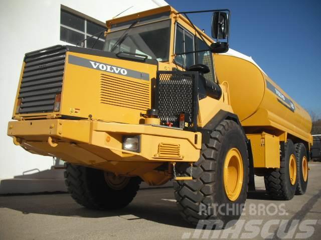 Volvo A25C WITH NEW WATER TANK Camiões articulados