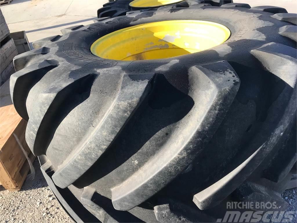 John Deere Michelin 1050/50R32 Tire & wheels Tyres, wheels and rims