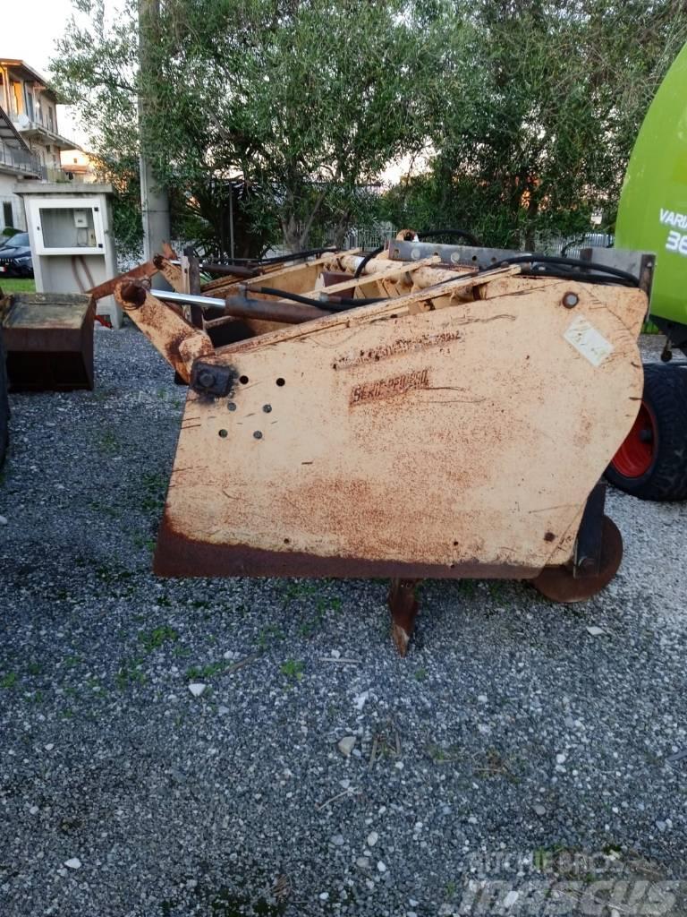 VANGATRICE SELVATICI 3012 E Power harrows and rototillers