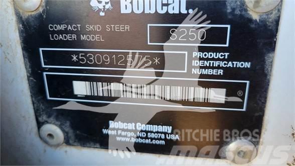 Bobcat S250 Skid steer loaders
