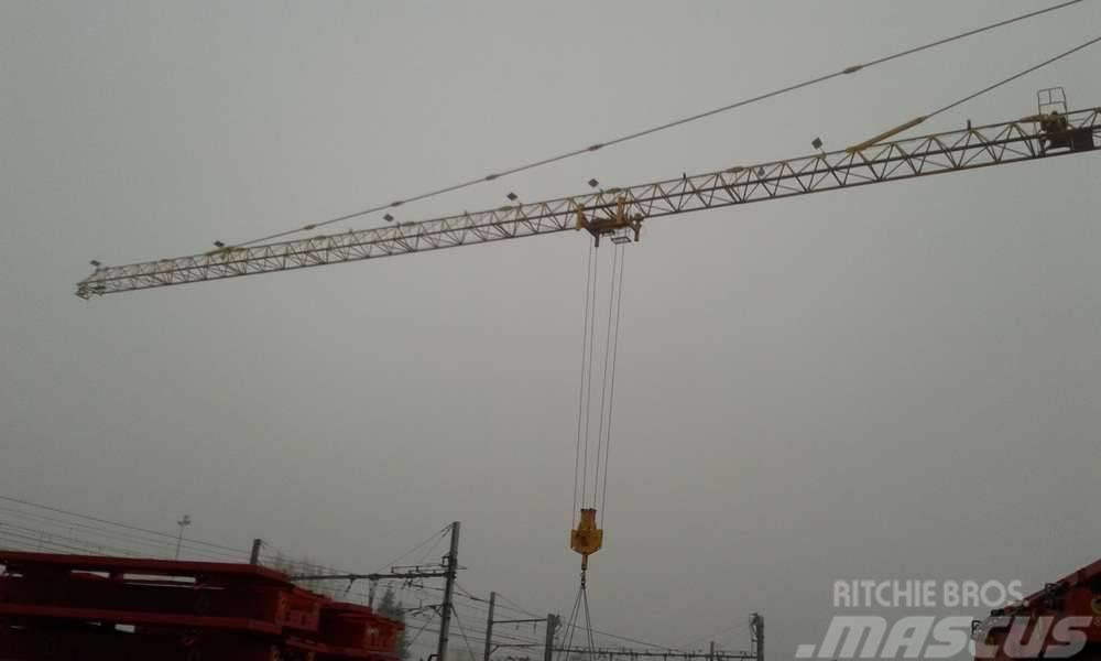 Potain MD 235 J12 Tower cranes