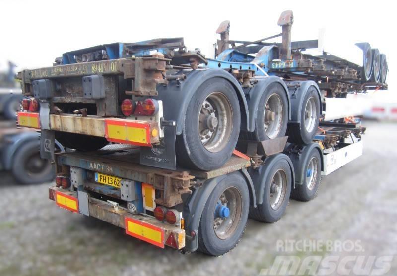 Krone Chassi - 3stack high, year 2006 Containerframe semi-trailers