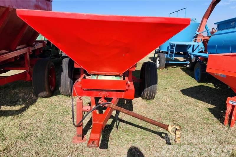  Rovic Lime spreader Other trucks