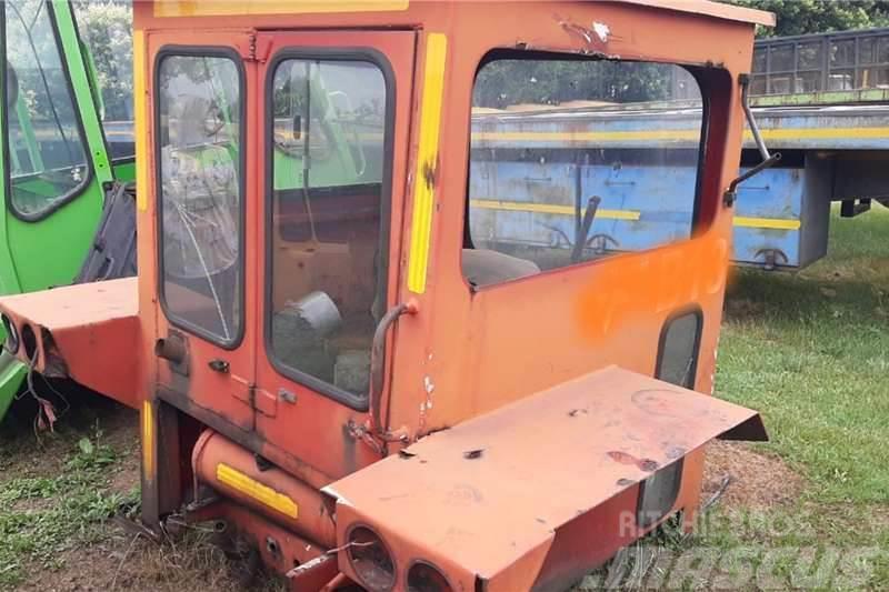 Bell 754 Haulage Tractor Cab Other trucks