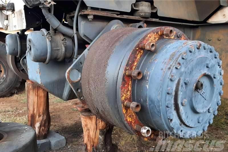 Bell 1226 Haulage Tow Tractor Rear Diff Other trucks