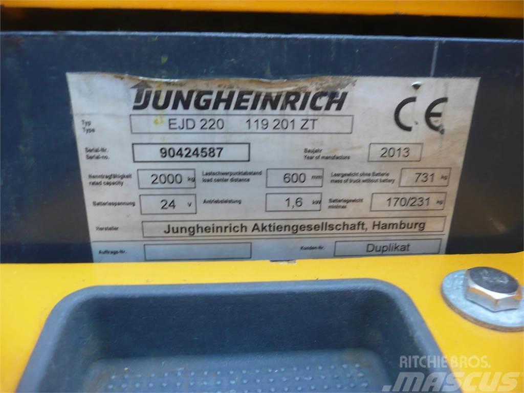 Jungheinrich EJD 220 201 ZT Self propelled stackers