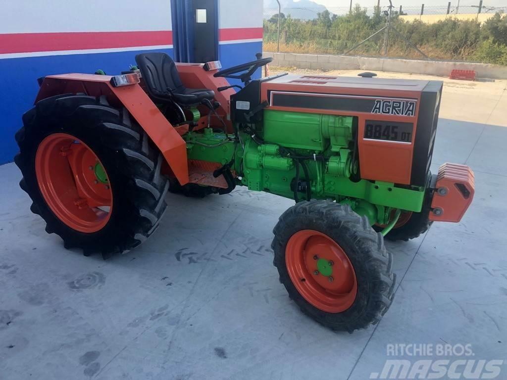  TRACTOR AGRIA 8845 45CV. Tractors