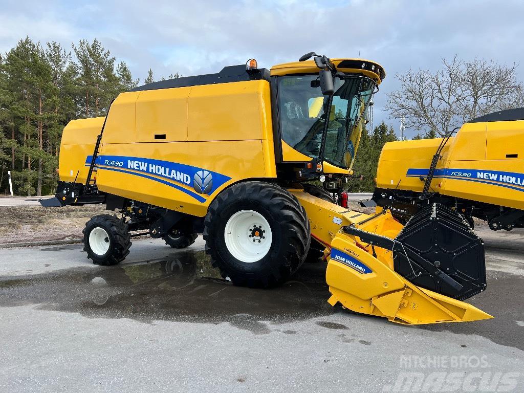 New Holland TC 4.90 RS, 15” ny! Omg. lev! Combine harvesters