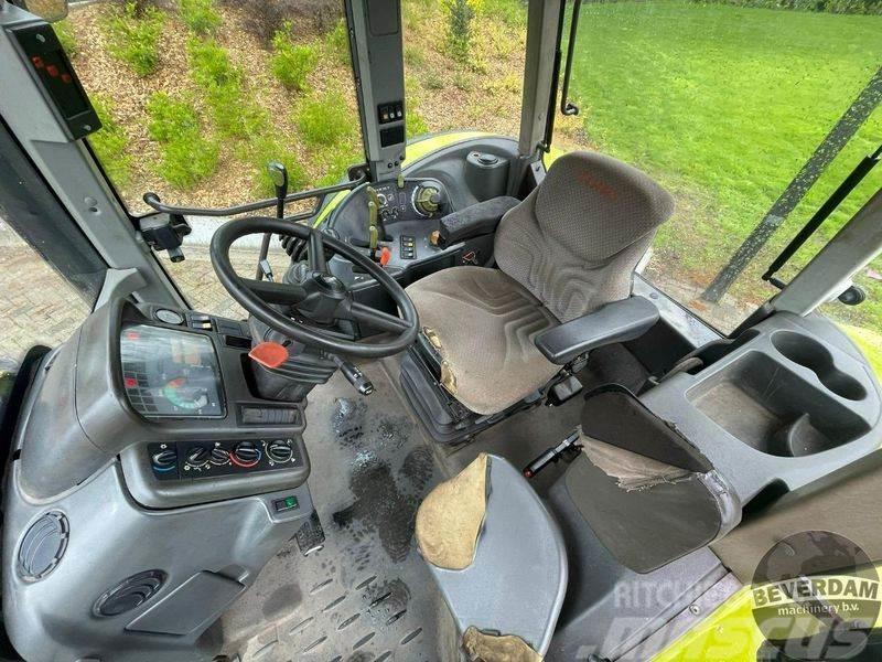 CLAAS 836 RZ Tractors