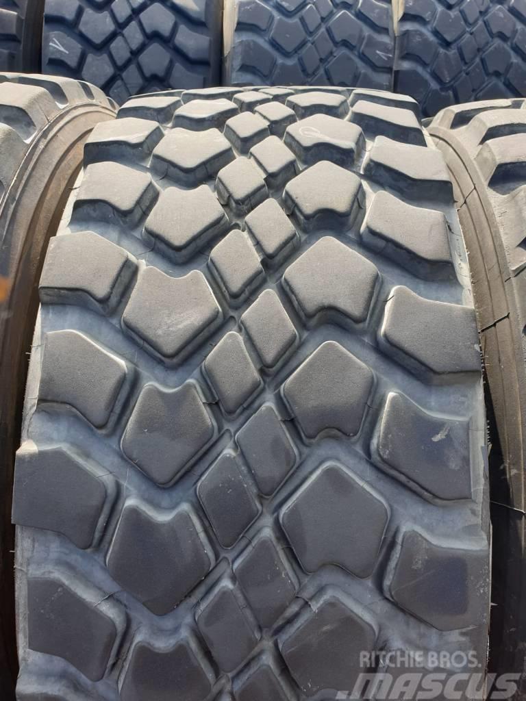  445/65R22.5 18R22.5 168G Michelin XZL & Goodyear G Tyres, wheels and rims