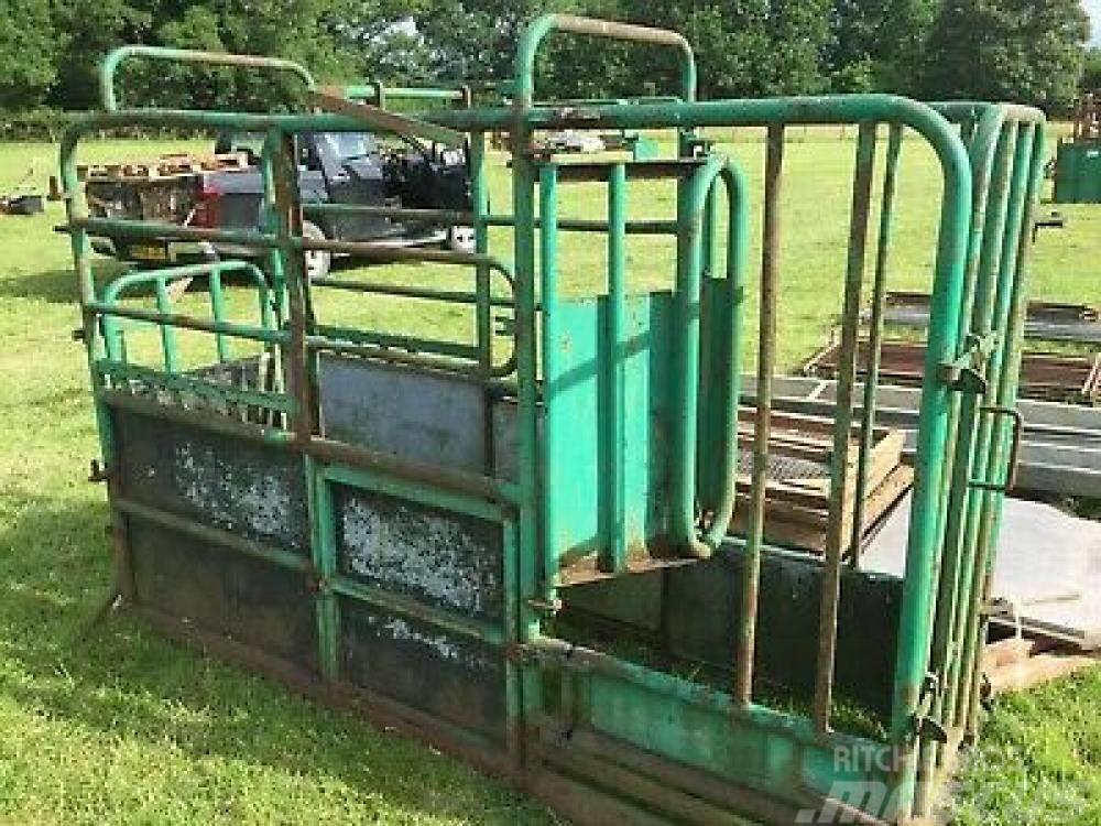  Cattle Crush £350 Other components