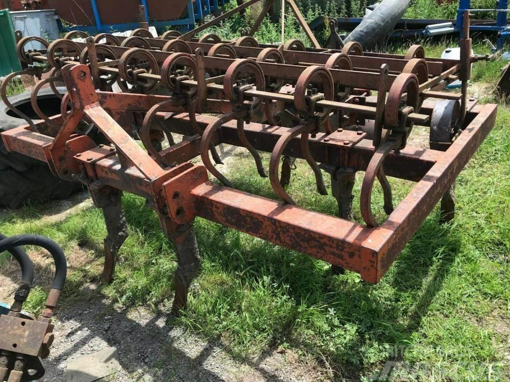  Chisel Plough Heavy Duty Cultivator 9 leg £580 plu Other components
