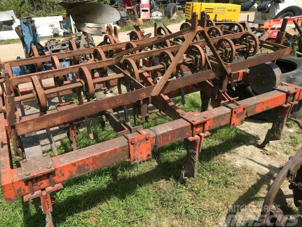  Chisel Plough Heavy Duty Cultivator 9 leg £580 plu Other components