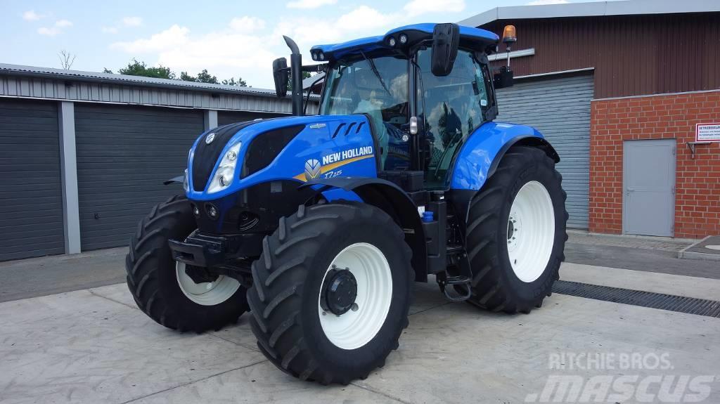 New Holland T7.225 AC mit Rangepoint RTX Tractors