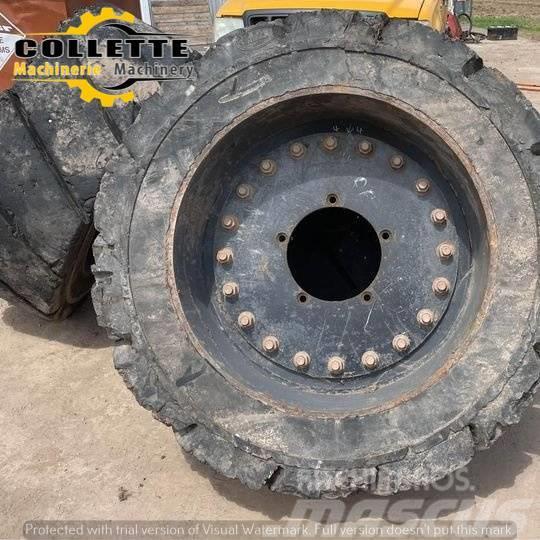 Brawler Solid Pneumatic Tires Wheeled excavators