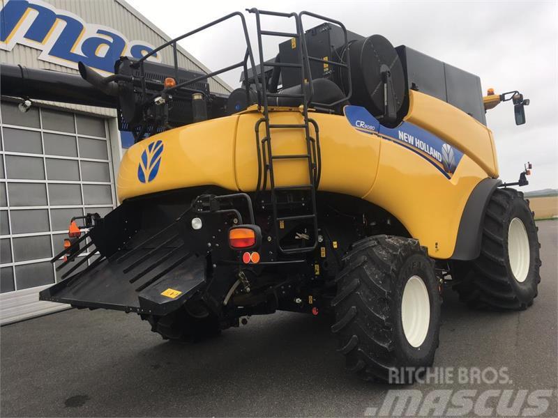 New Holland CR9080 SLH ELEVATION Combine harvesters
