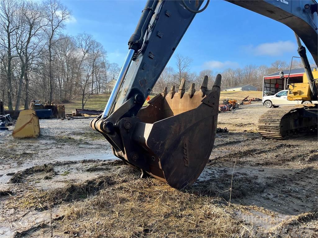John Deere 450D LC Crawler excavators