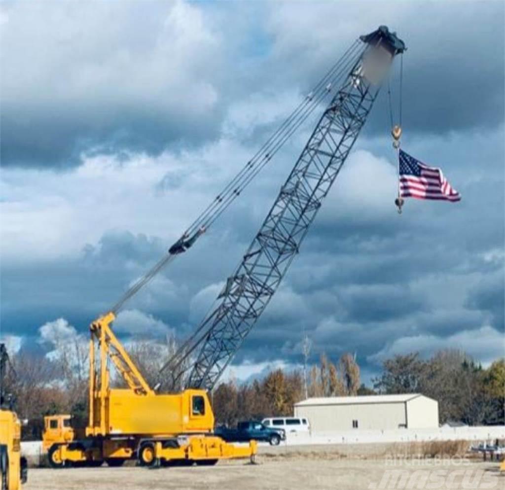 American 8470 Self erecting cranes