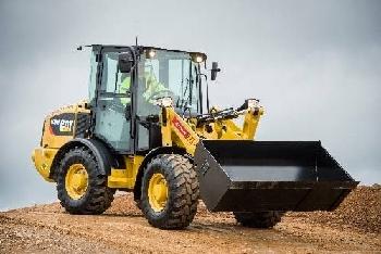 CAT 906 M
