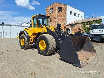 Volvo L 120 E