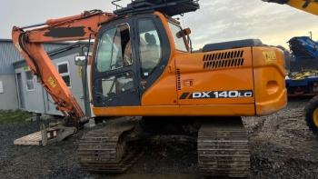 Doosan DX 140