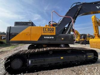 Volvo EC 300