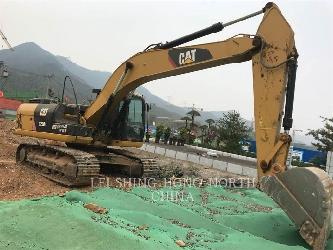 CAT 320D2