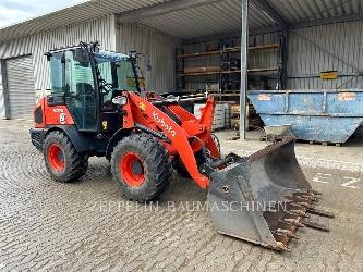 Kubota R070