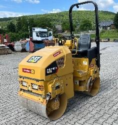 CAT CB 1.7