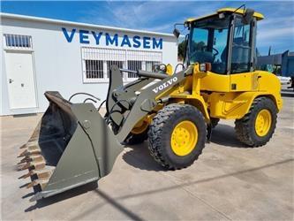Volvo L 30 B