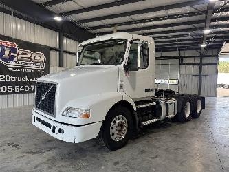 Volvo VNM
