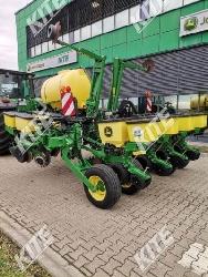 John Deere 1765NT