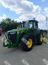 John Deere 8270R