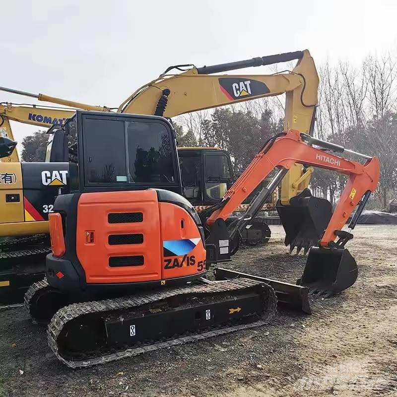 Hitachi ZX 55 Mini Escavadoras <7t