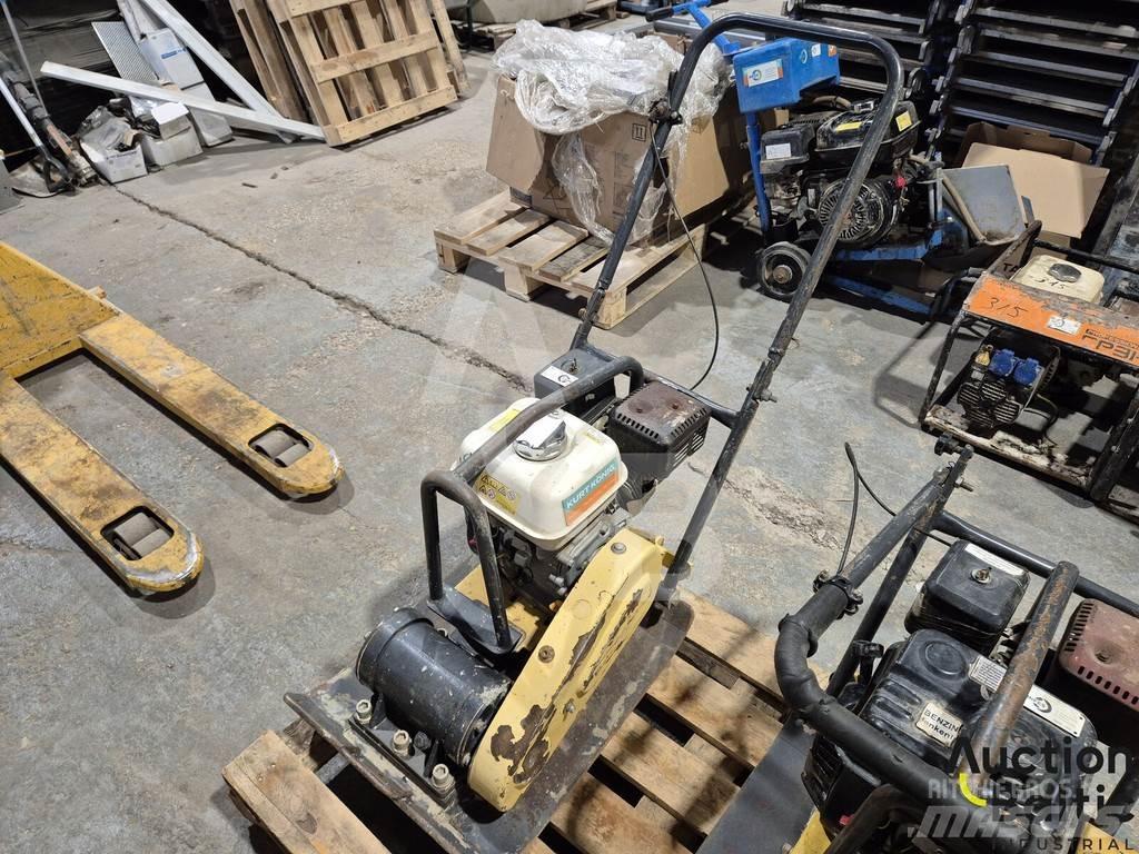  Baumax VP16/46P Placas compactadoras