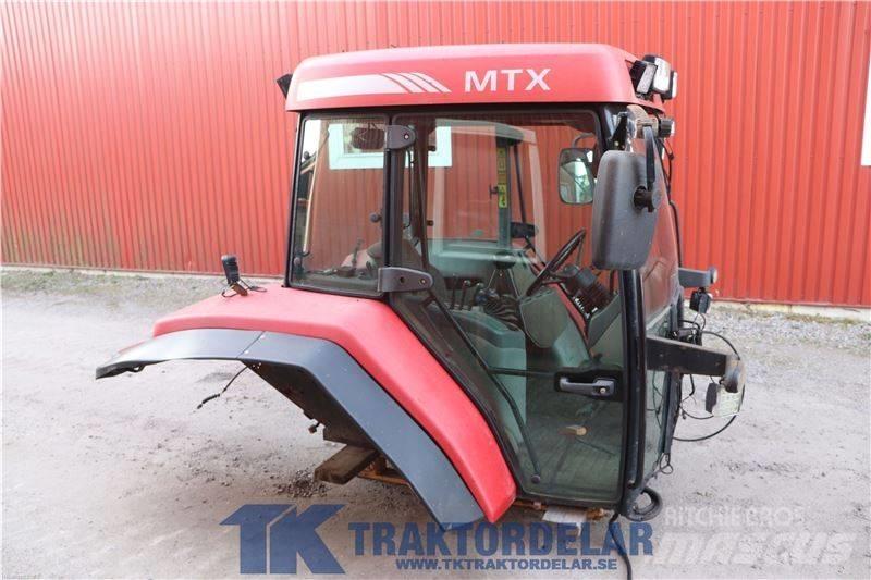 McCormick MTX 185 Cabines e interior