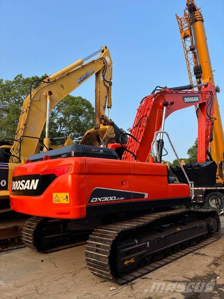 Doosan DX300LC-9C Escavadoras de rastos