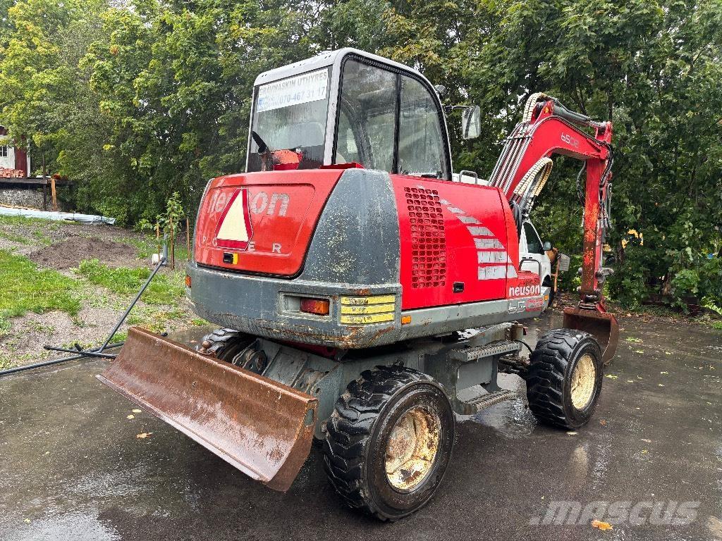 Neuson 6502 Escavadoras de rodas