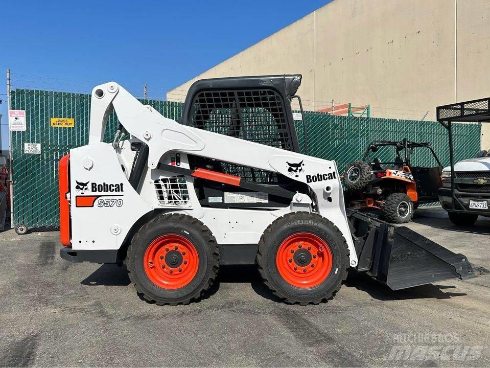 Bobcat S 570 Carregadoras de direcção deslizante