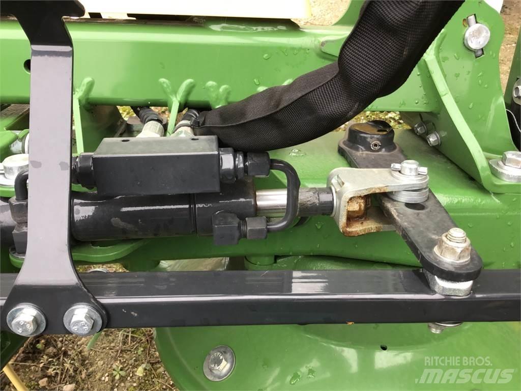 Krone Vendro 820 Ancinho virador
