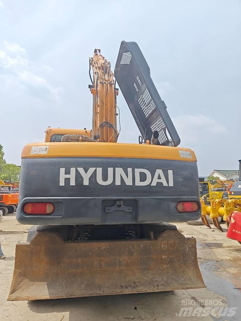 Hyundai R210W-9 Escavadoras de rodas