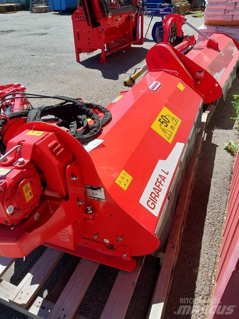 Maschio Giraffa L190 Gadanheiras e cortadores de folhas para pastos