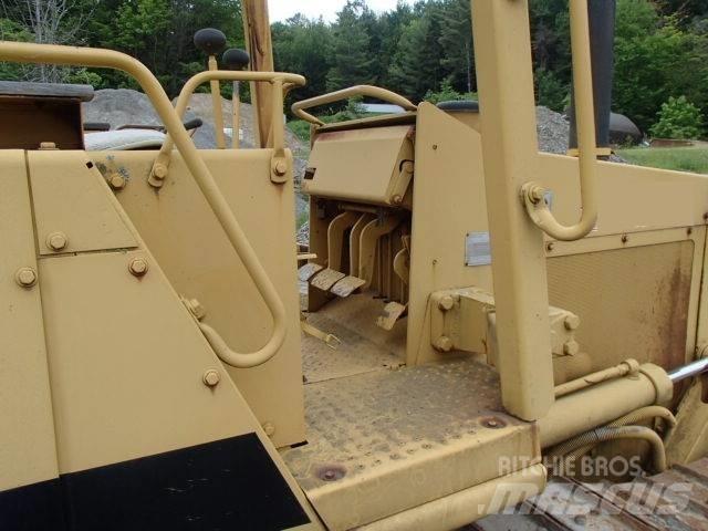 CAT D 3 C Dozers - Tratores rastos