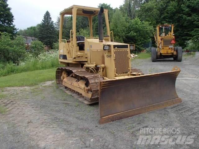 CAT D 3 C Dozers - Tratores rastos