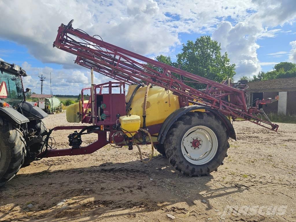 Hardi Commander 2800 Pulverizadores rebocados