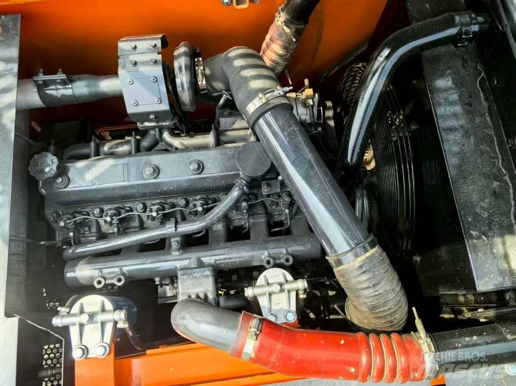 Doosan DX 225 LC Escavadoras de rastos