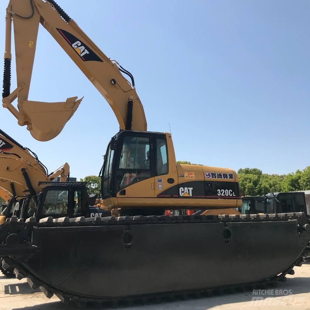 CAT 320 C L Escavadoras anfíbias