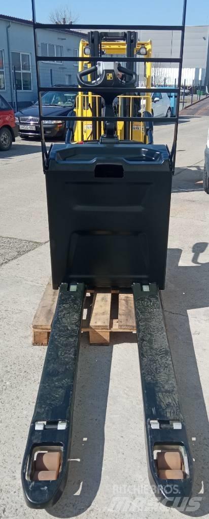 Hyster P 2.5 S Porta-paletes com plataforma